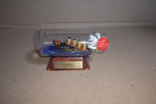 Titanic buddelschiff sinkend - buddelschiff,