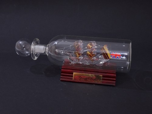 Mundgeblasenes glas - mundgeblasenes,